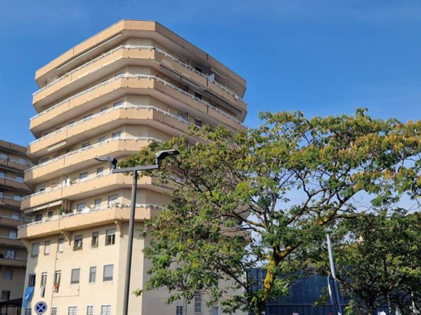 appartamento in vendita a Sesto San Giovanni in zona Rondinella