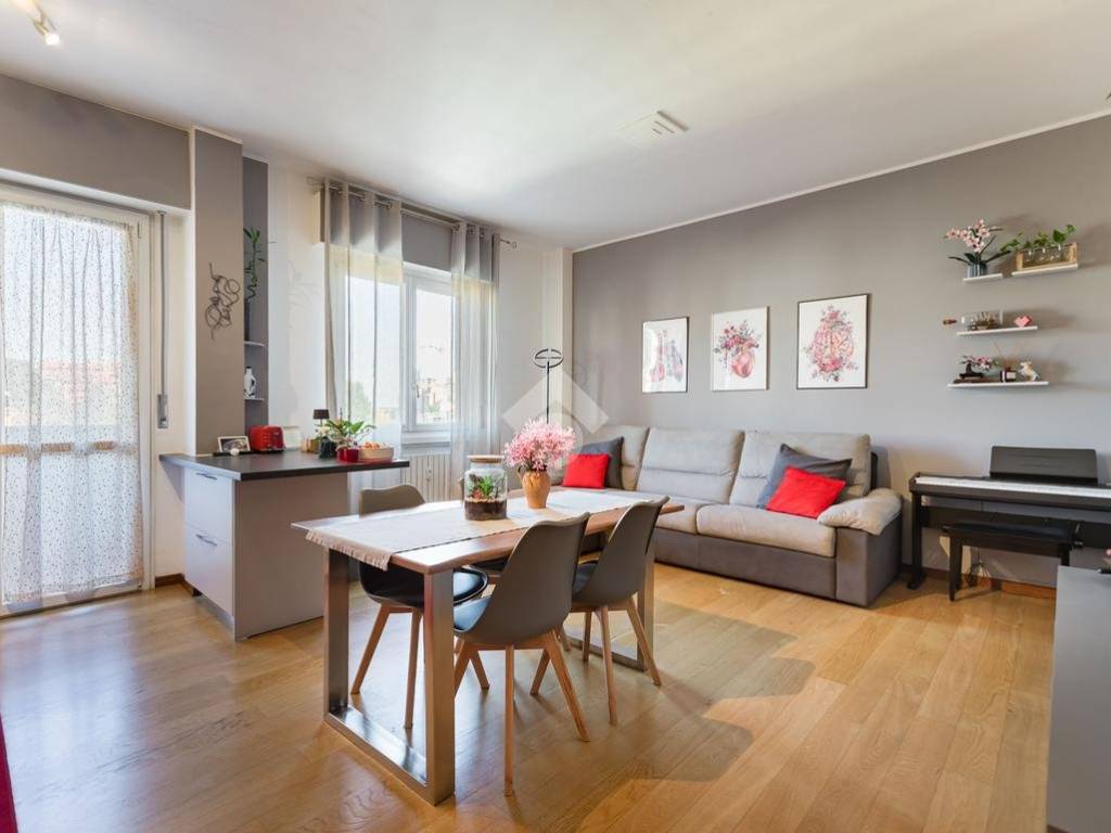 appartamento in vendita a Sesto San Giovanni in zona Rondò/Torretta