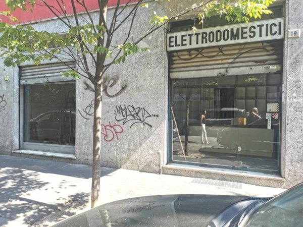 negozio in vendita a Sesto San Giovanni