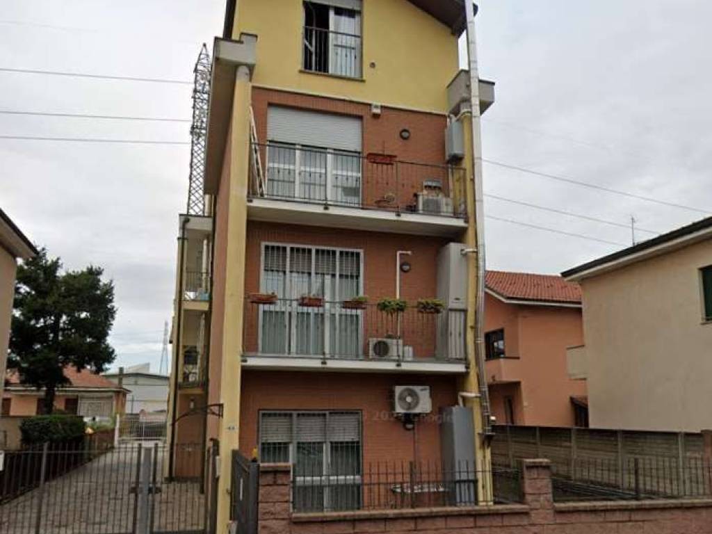 appartamento in vendita a Sesto San Giovanni in zona Pelucca/Villaggio Falck