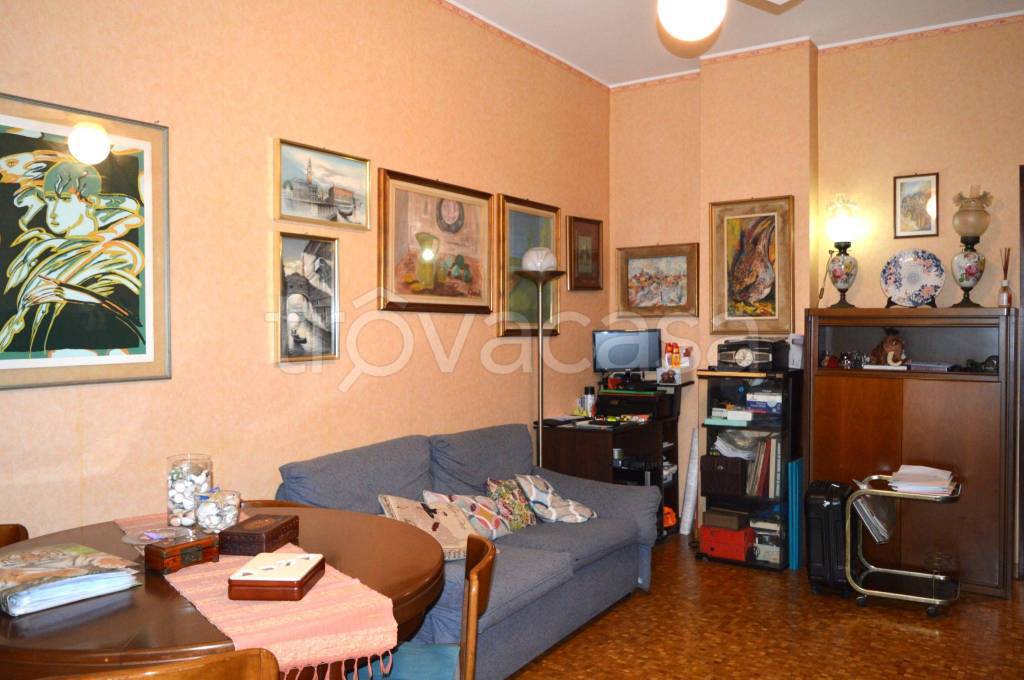 appartamento in vendita a Sesto San Giovanni in zona Cascina de' Gatti