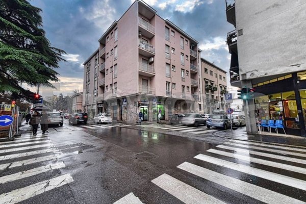 appartamento in vendita a Sesto San Giovanni in zona Rondò/Torretta