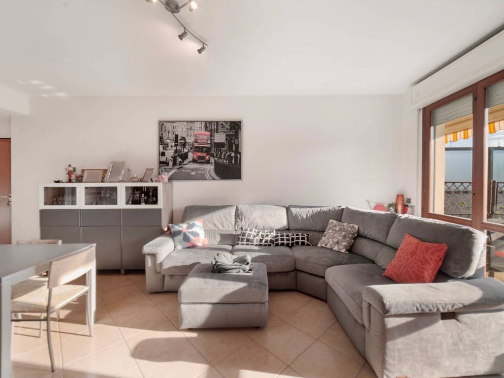 appartamento in vendita a Sesto San Giovanni in zona Rondinella