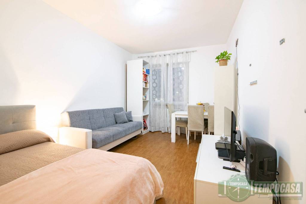 appartamento in vendita a Sesto San Giovanni in zona Rondinella