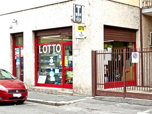 negozio in vendita a Sesto San Giovanni