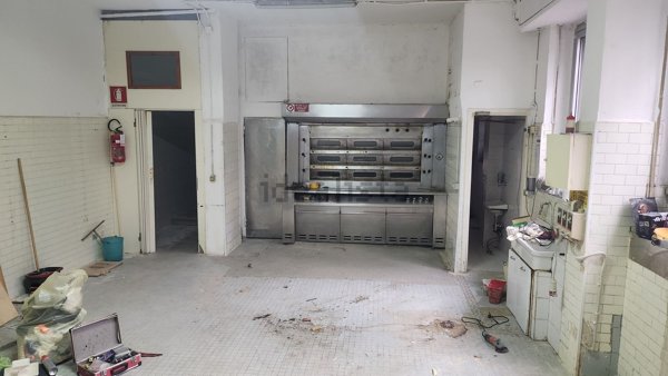 negozio in vendita a Sesto San Giovanni