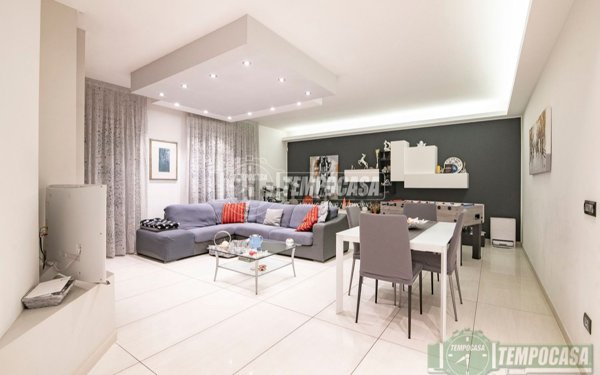 appartamento in vendita a Sesto San Giovanni in zona Cascina de' Gatti