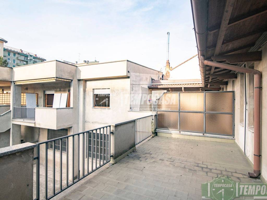 appartamento in vendita a Sesto San Giovanni in zona Rondinella