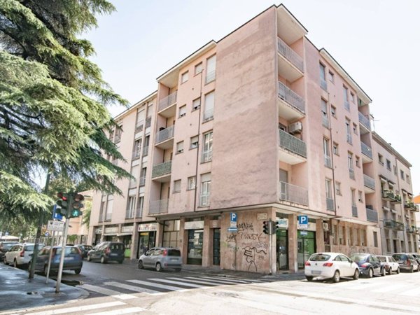 appartamento in vendita a Sesto San Giovanni in zona Rondò/Torretta