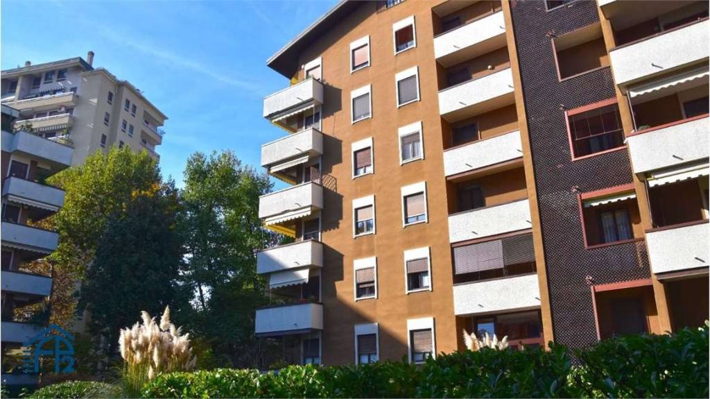 appartamento in vendita a Sesto San Giovanni in zona Rondò/Torretta