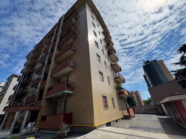 appartamento in vendita a Sesto San Giovanni in zona Rondò/Torretta