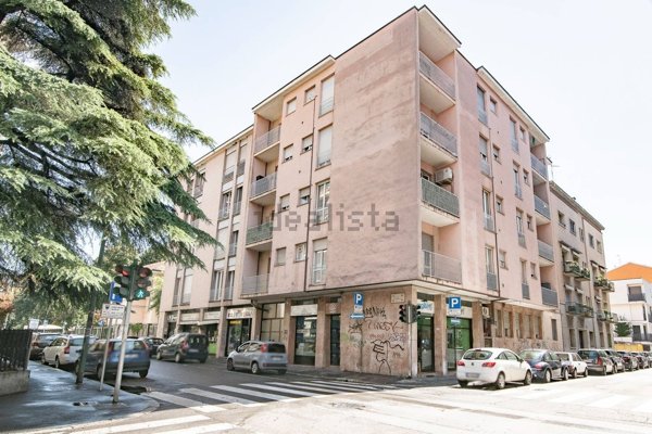 appartamento in vendita a Sesto San Giovanni in zona Rondò/Torretta