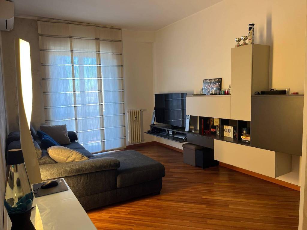 appartamento in vendita a Sesto San Giovanni in zona Rondò/Torretta