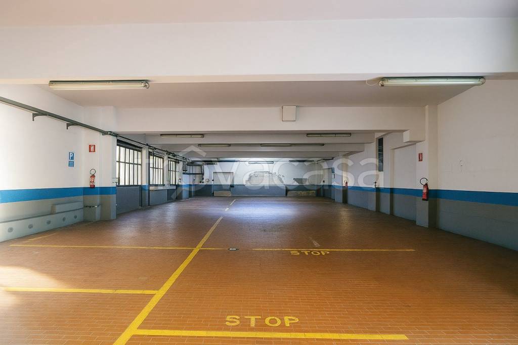 negozio in vendita a Sesto San Giovanni