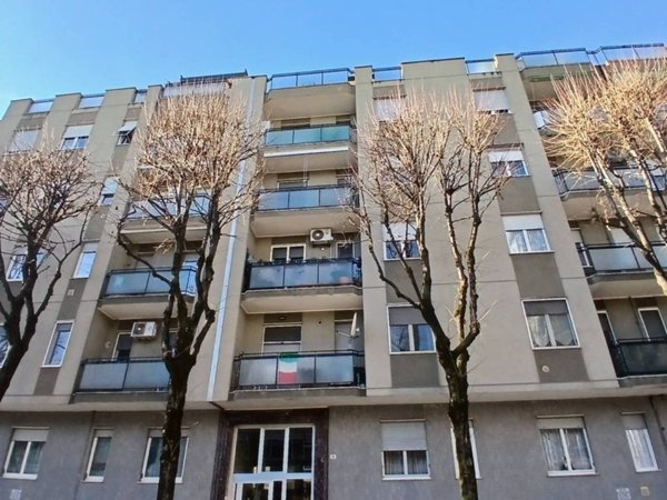 appartamento in vendita a Sesto San Giovanni in zona Rondò/Torretta