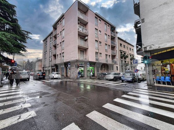 appartamento in vendita a Sesto San Giovanni in zona Rondò/Torretta