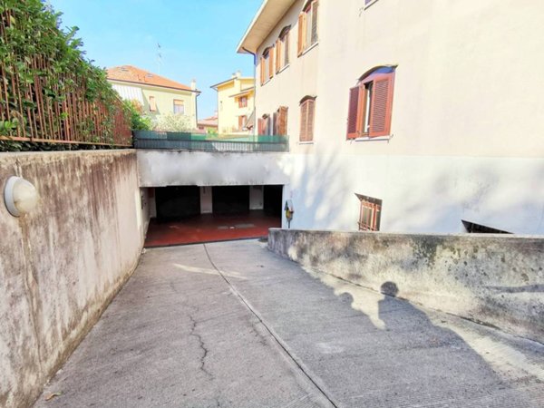 locale di sgombero a Sesto San Giovanni in zona Pelucca/Villaggio Falck