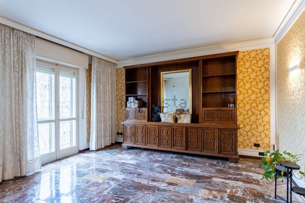 appartamento in vendita a Sesto San Giovanni in zona Rondinella