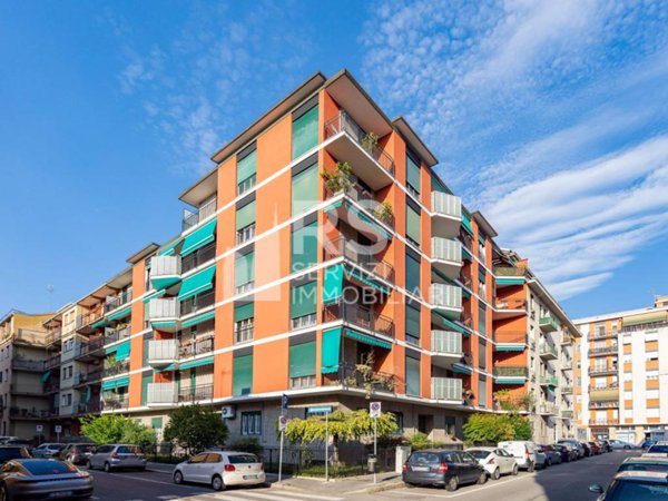 appartamento in vendita a Sesto San Giovanni in zona Rondò/Torretta