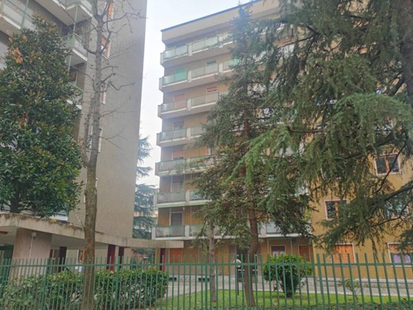 appartamento in vendita a Sesto San Giovanni in zona Rondinella