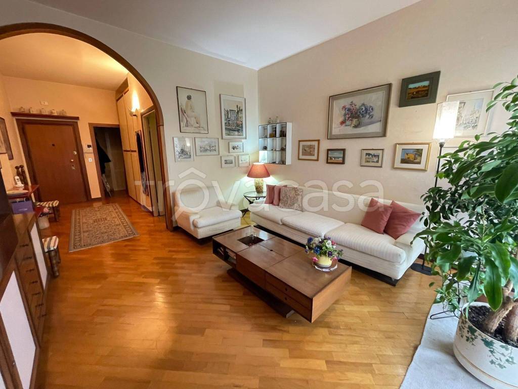 appartamento in vendita a Sesto San Giovanni in zona Rondò/Torretta