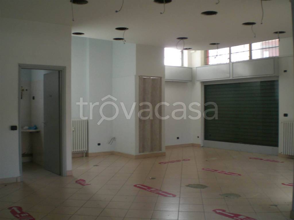 negozio in vendita a Sesto San Giovanni