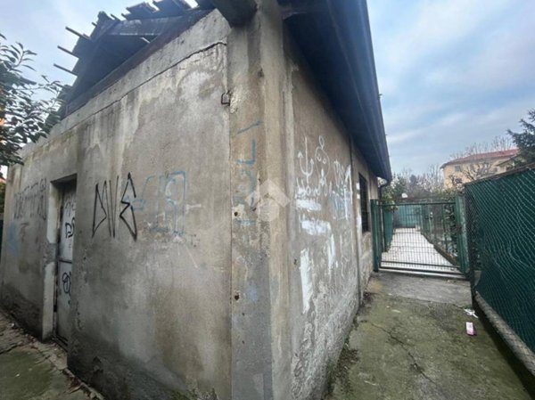 locale commerciale in vendita a Sesto San Giovanni