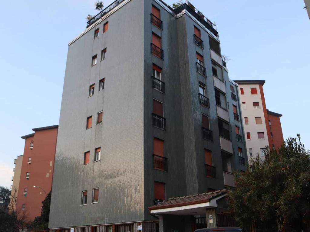 appartamento in vendita a Sesto San Giovanni in zona Rondinella