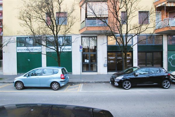 negozio in vendita a Sesto San Giovanni