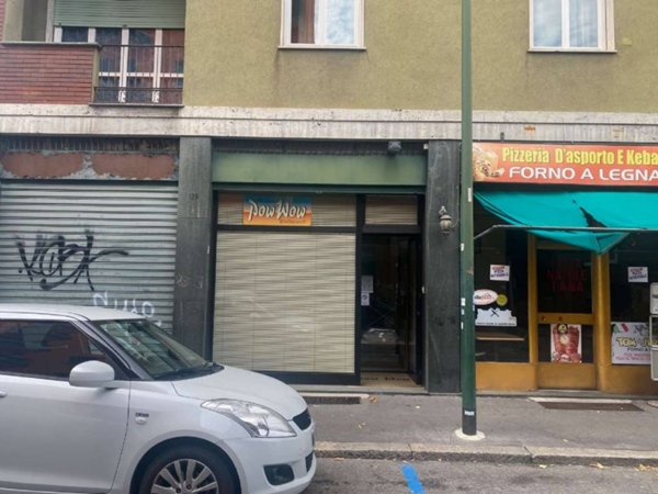 negozio in vendita a Sesto San Giovanni in zona Rondò/Torretta