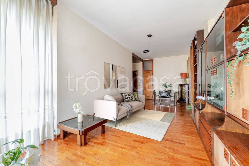 appartamento in vendita a Sesto San Giovanni in zona Rondò/Torretta