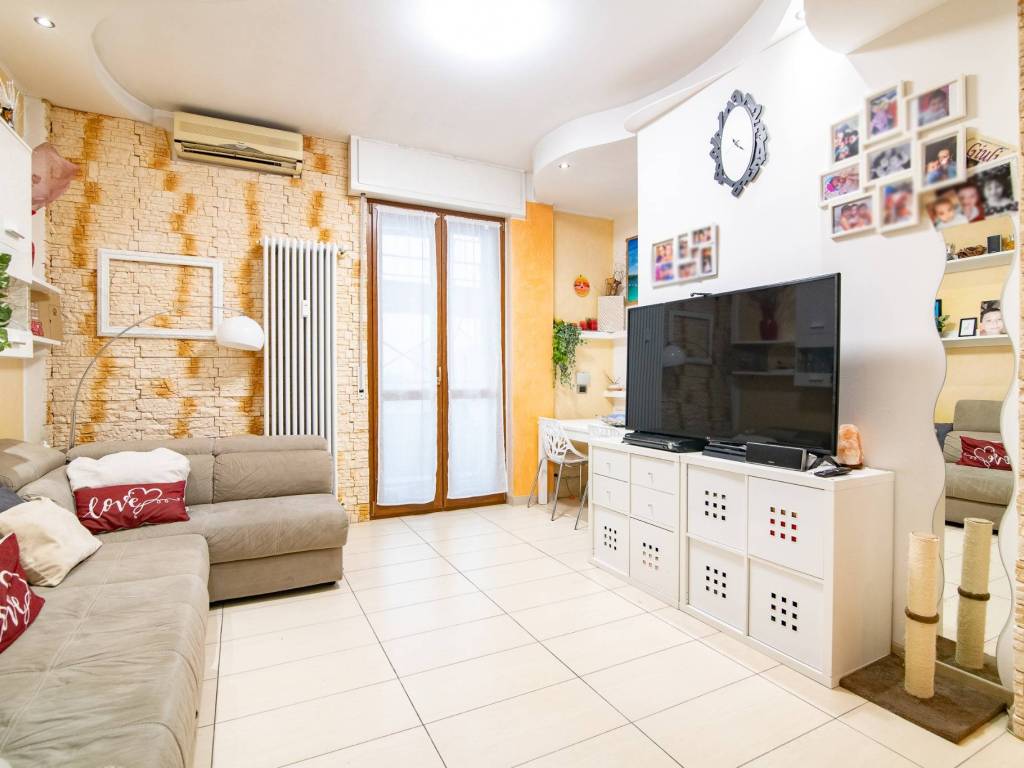 appartamento in vendita a Sesto San Giovanni in zona Rondinella