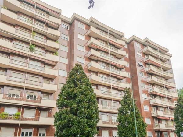 appartamento in vendita a Sesto San Giovanni in zona Rondinella