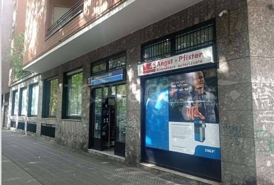 negozio in vendita a Sesto San Giovanni