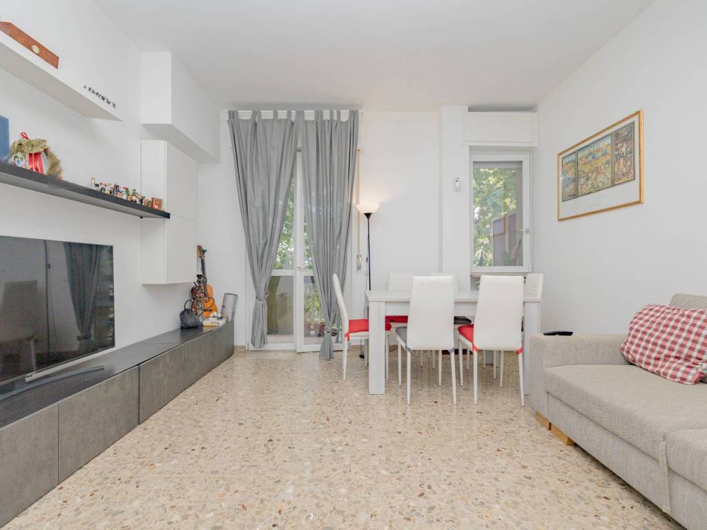 appartamento in vendita a Sesto San Giovanni in zona Rondinella