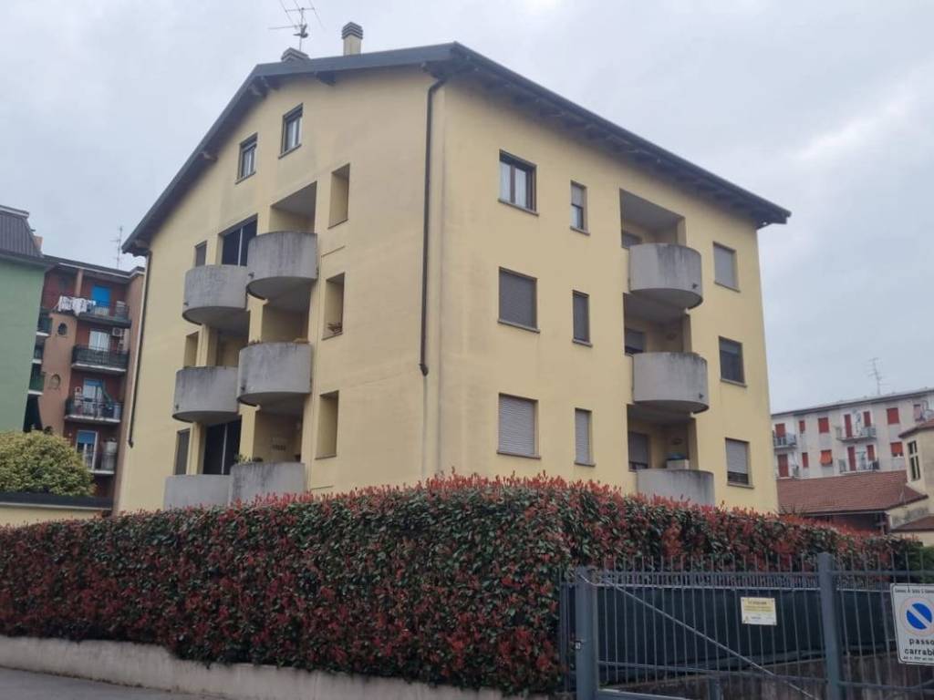 appartamento in vendita a Sesto San Giovanni in zona Pelucca/Villaggio Falck