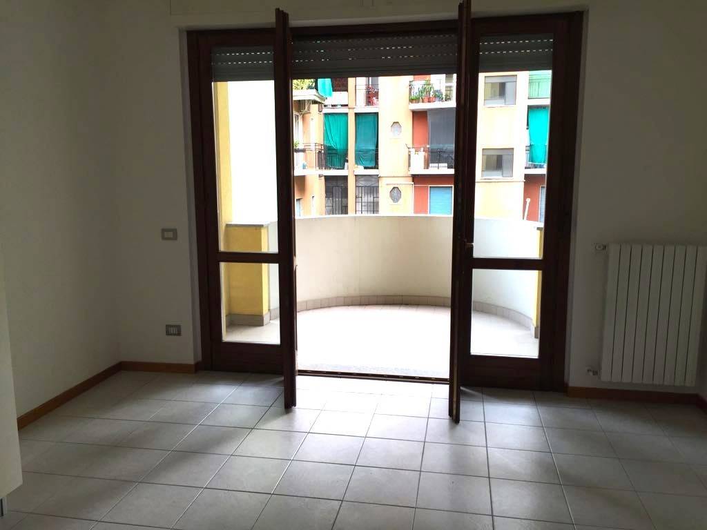 appartamento in vendita a Sesto San Giovanni in zona Pelucca/Villaggio Falck