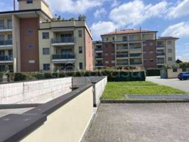 locale di sgombero in vendita a Sesto San Giovanni