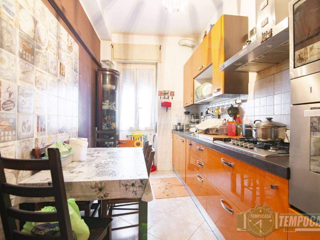 appartamento in vendita a Sesto San Giovanni in zona Rondinella