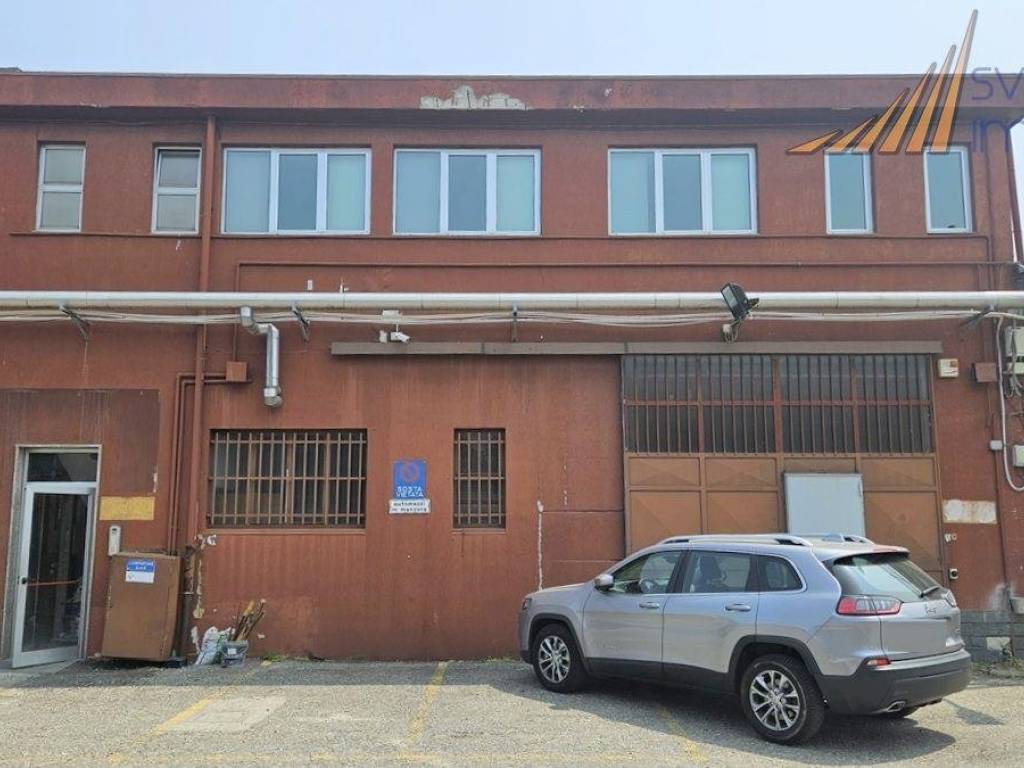 locale commerciale in vendita a Sesto San Giovanni