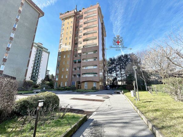 appartamento in vendita a Sesto San Giovanni in zona Rondò/Torretta