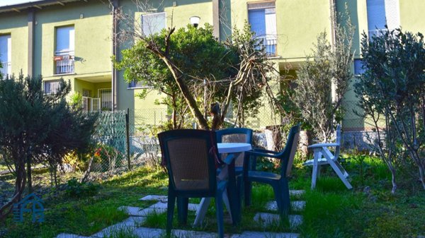 casa indipendente in vendita a Sesto San Giovanni in zona Cascina de' Gatti