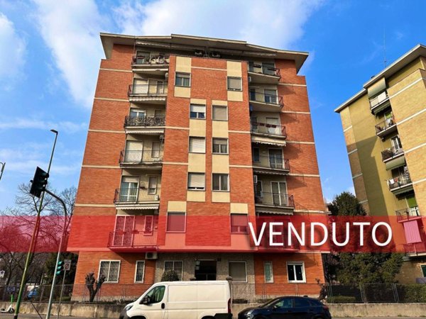 appartamento in vendita a Sesto San Giovanni in zona Rondò/Torretta