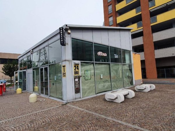 negozio in vendita a Sesto San Giovanni