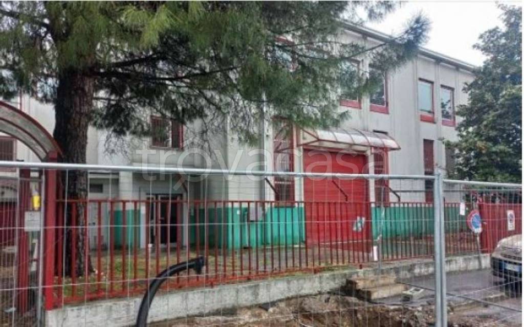 negozio in vendita a Sesto San Giovanni