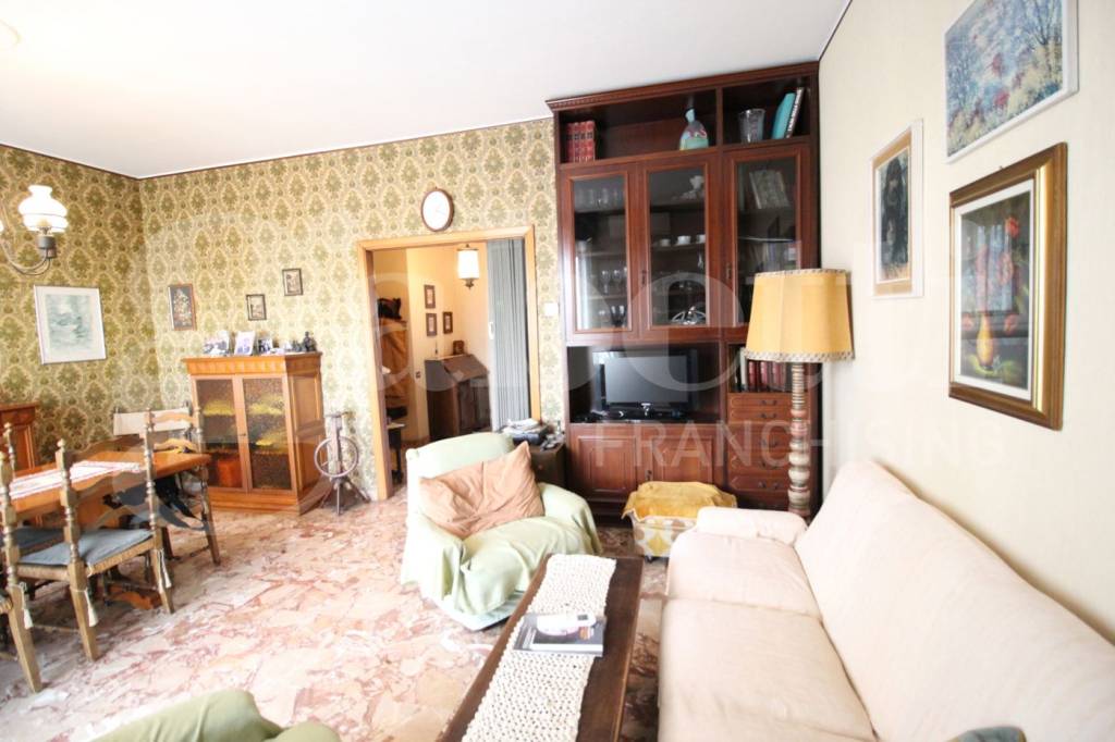 appartamento in vendita a Sesto San Giovanni in zona Rondò/Torretta