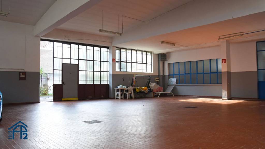 locale commerciale in vendita a Sesto San Giovanni