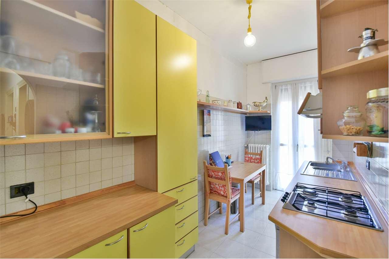 appartamento in vendita a Sesto San Giovanni in zona Rondinella