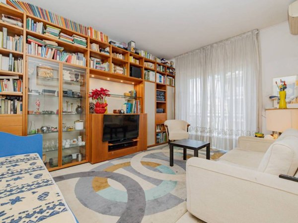 appartamento in vendita a Sesto San Giovanni in zona Rondinella