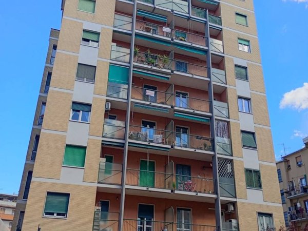 appartamento in vendita a Sesto San Giovanni in zona Rondinella